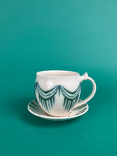 Laden Sie das Bild in den Galerie-Viewer, Tasse "Artdeco" grünblau
