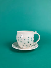 Laden Sie das Bild in den Galerie-Viewer, Tasse "Gestöber" grünblau