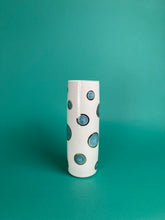 Laden Sie das Bild in den Galerie-Viewer, Vase "Pfauenauge" gold