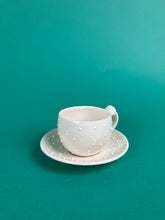 Laden Sie das Bild in den Galerie-Viewer, Espressotasse "Gestöber" weiss