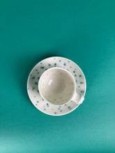 Laden Sie das Bild in den Galerie-Viewer, Espressotasse "Gestöber" grünblau