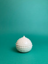 Laden Sie das Bild in den Galerie-Viewer, Dose "Basilius" weiss