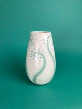 Laden Sie das Bild in den Galerie-Viewer, Vase "Seegras"