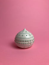 Laden Sie das Bild in den Galerie-Viewer, Dose "Basilius" grün