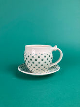 Laden Sie das Bild in den Galerie-Viewer, Tasse "allover" grünblau