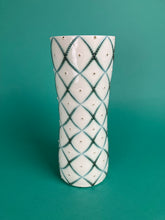 Laden Sie das Bild in den Galerie-Viewer, Vase "Fabergé" gold