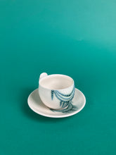 Laden Sie das Bild in den Galerie-Viewer, Espressotasse "Artdeco" grünblau