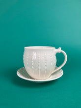 Laden Sie das Bild in den Galerie-Viewer, Tasse "Streifen" weiss