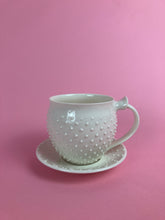 Laden Sie das Bild in den Galerie-Viewer, Tasse "allover" weiss