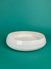Laden Sie das Bild in den Galerie-Viewer, Schale "allover" weiss